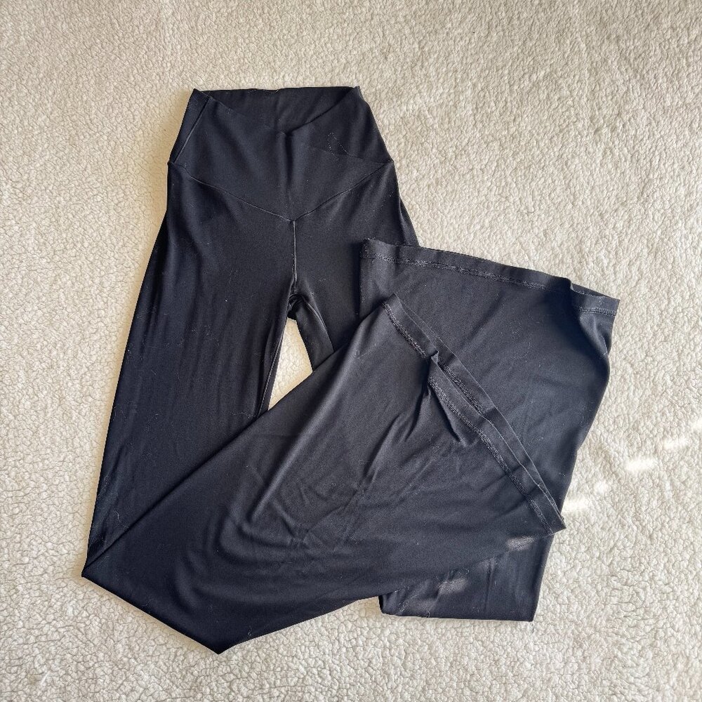 Offline by Aerie Real Me Crossover Super Flare Leggings